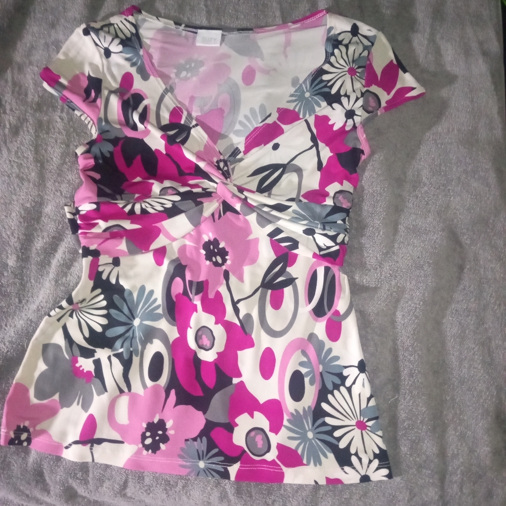 Colorful shirt - Picture 2 of 2